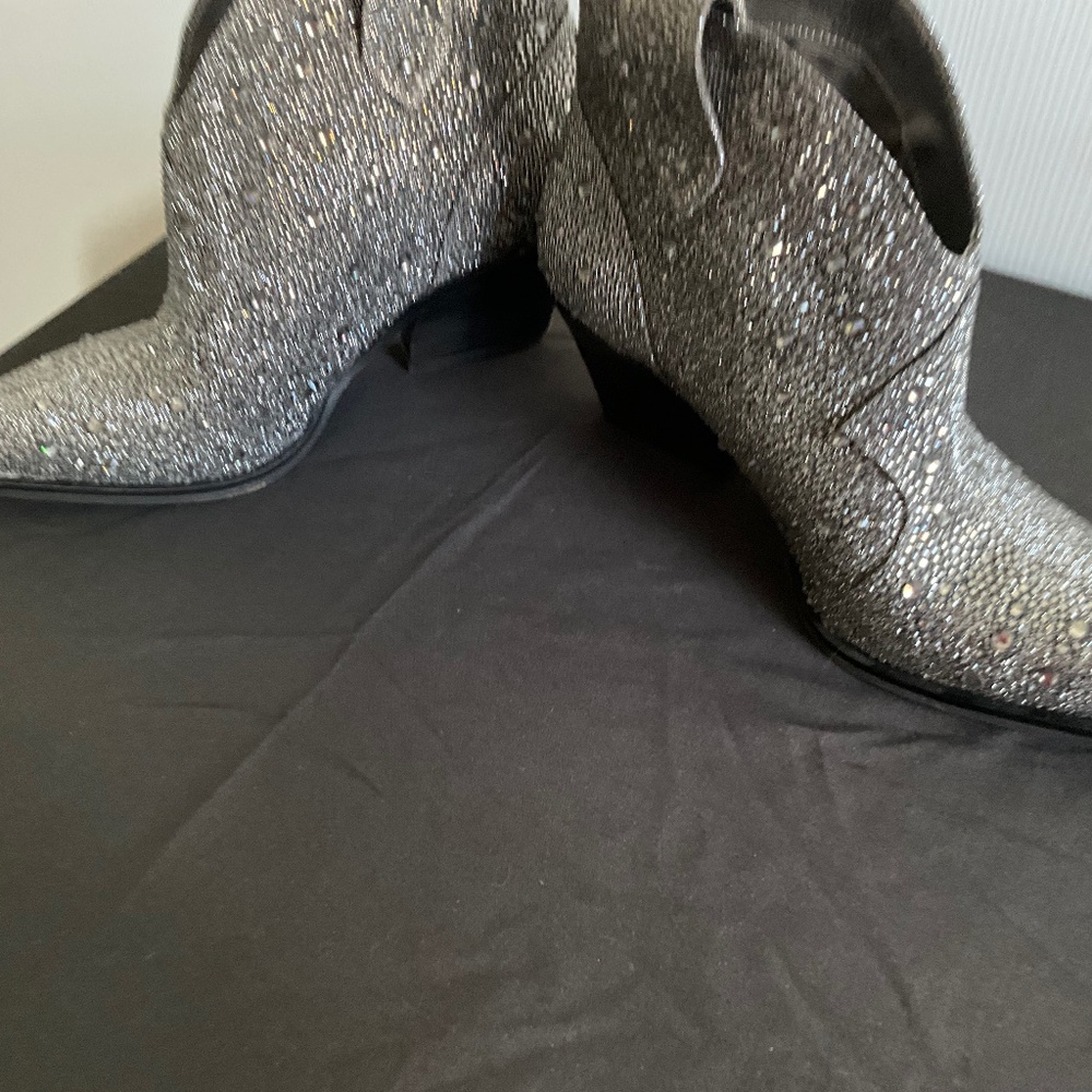 JESSICA SIMPSON  Tamira  glitter Embellished bootie boot 😍😍Size 8 M  ♥️♥️
